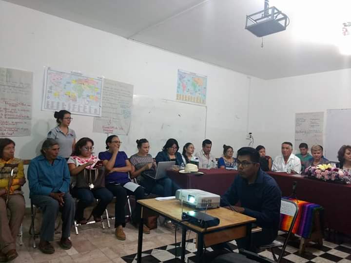 Difunden medicina tradicional de Tehuacán