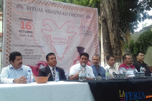 Anuncian en Tehuacán la Feria de los Moles 2016 de Los Ángeles