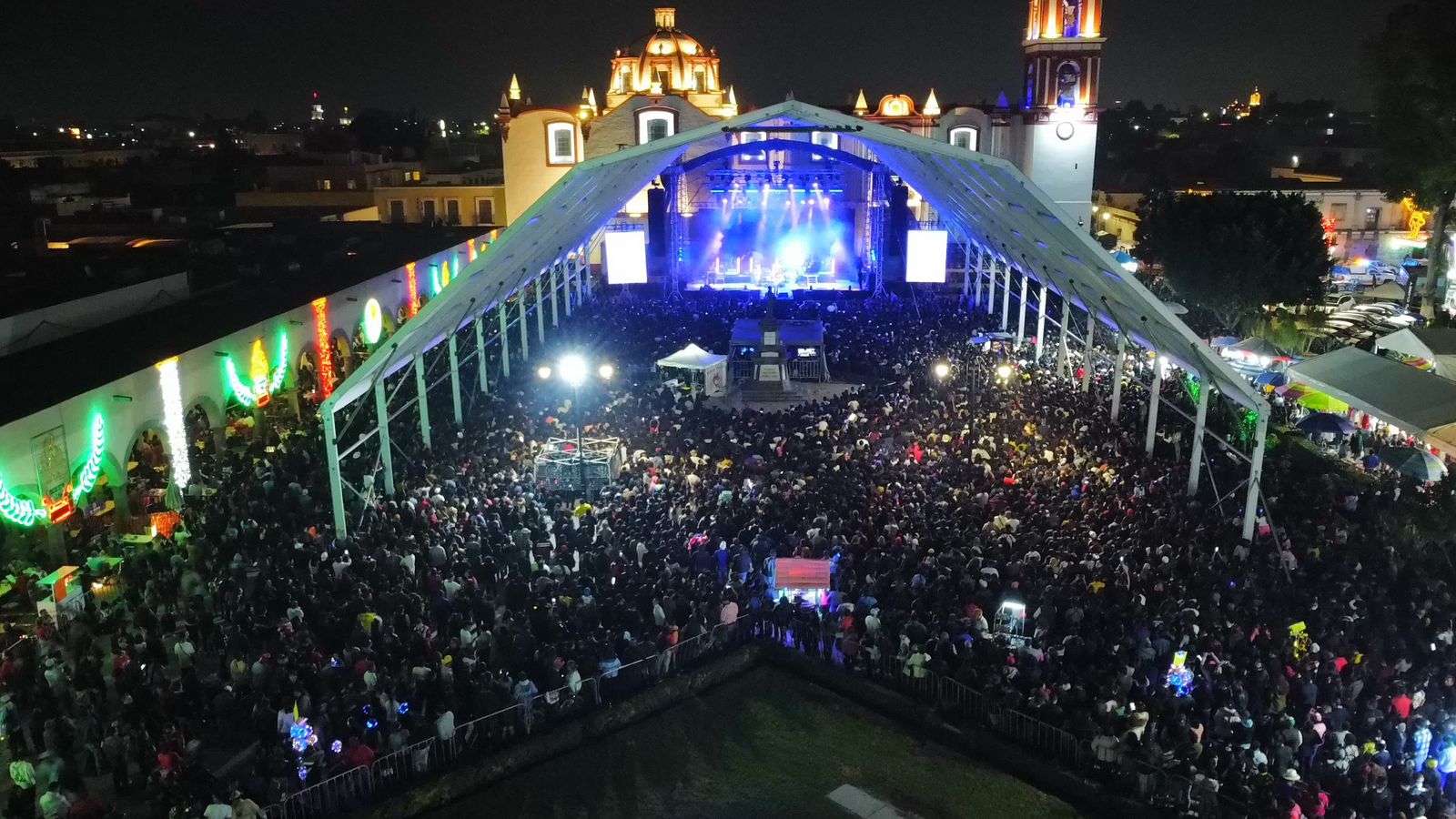 Conquistan Haragán y Cía la Feria de San Pedro Cholula