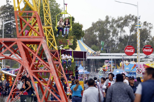 Habrá palenque y fiesta brava en Feria de Puebla, asegura Barbosa