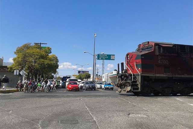 Sindicatura de Tehuacán mediará entre colonias y Ferrosur