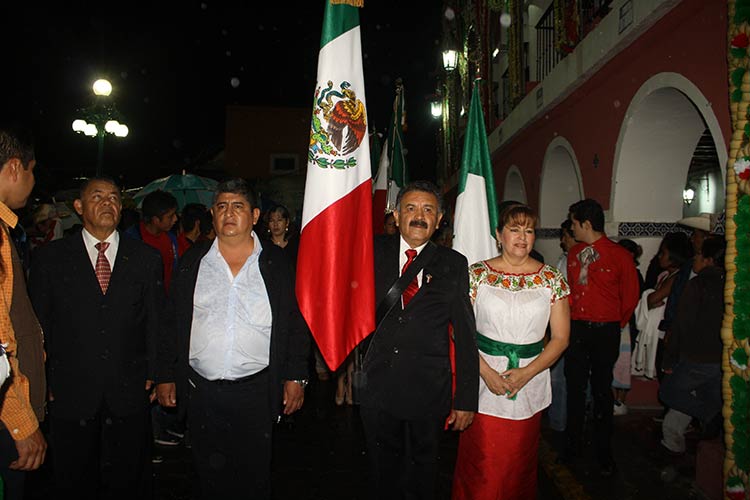 Celebra Izúcar el inicio de la independencia de México