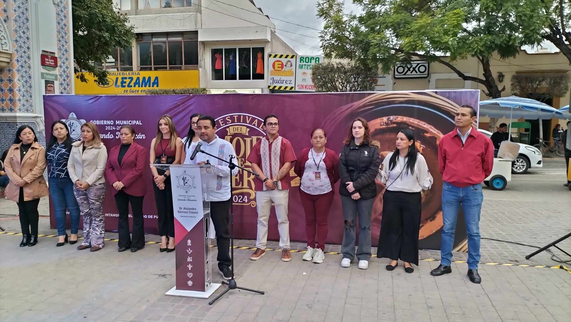 Inauguran autoridades de Tehuacán Festival del Mole de Caderas 2024