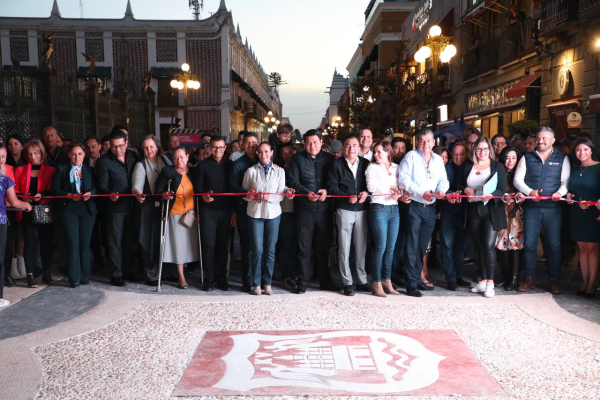 Entrega Eduardo Rivera rehabilitación de la 16 de Septiembre