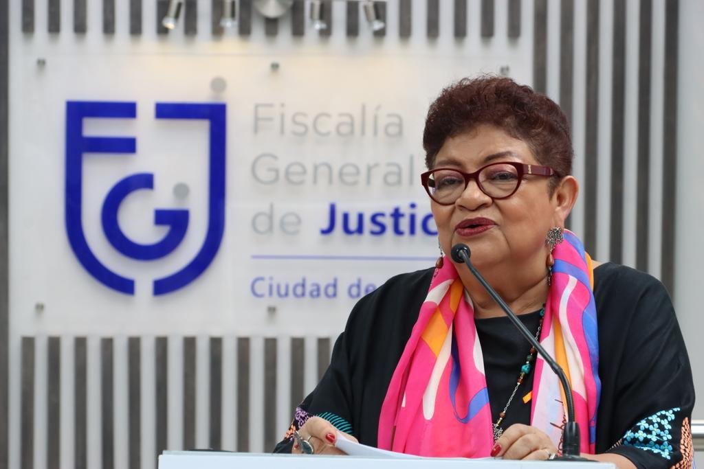 ¡Ernestina y su vocero van de delito en delito! Y así se quiere reelegir