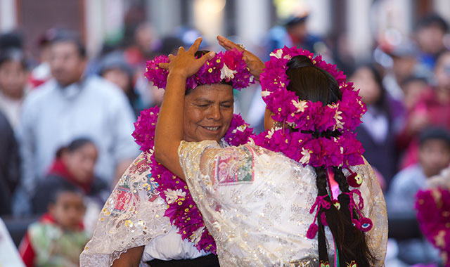 Anuncian en Zacatlán la Fiesta de Corona de Flores 2016