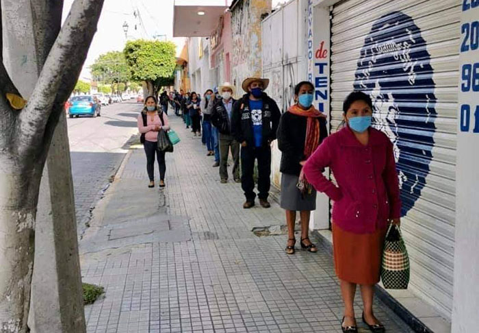 Bancos de Tehuacán siguen sin acatar medidas sanitarias por Covid