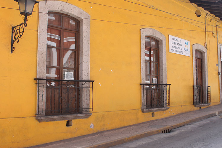 Sin avisar, Finanzas cierra sus oficinas en Zacapoaxtla