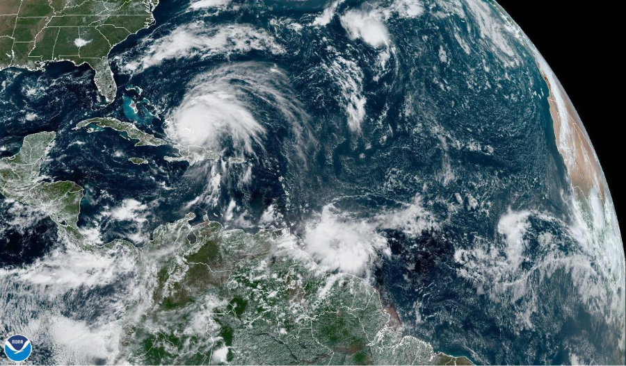 Fiona más poderoso, el huracán se acerca a Bermudas y Atlántico canadiense