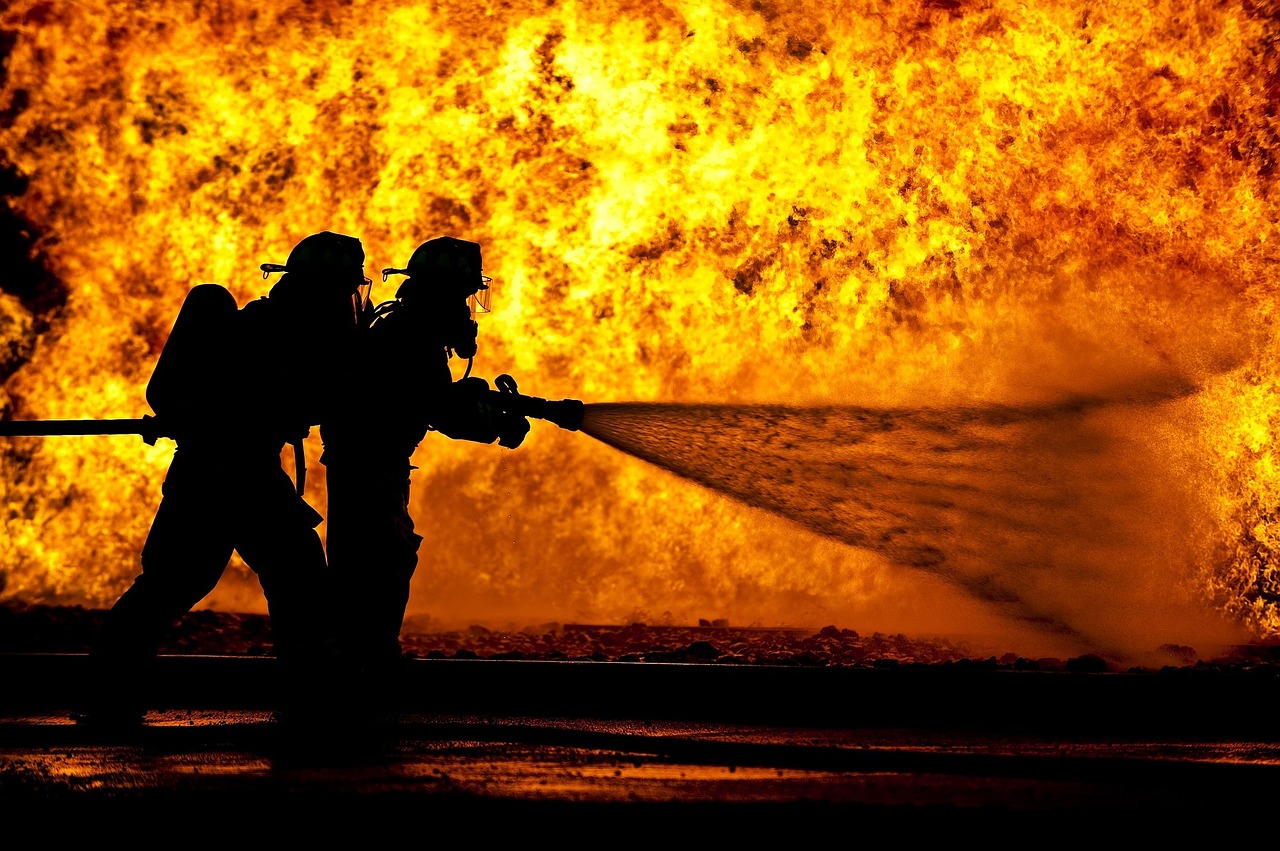 Por no tener dinero, despiden a bomberos de Izúcar