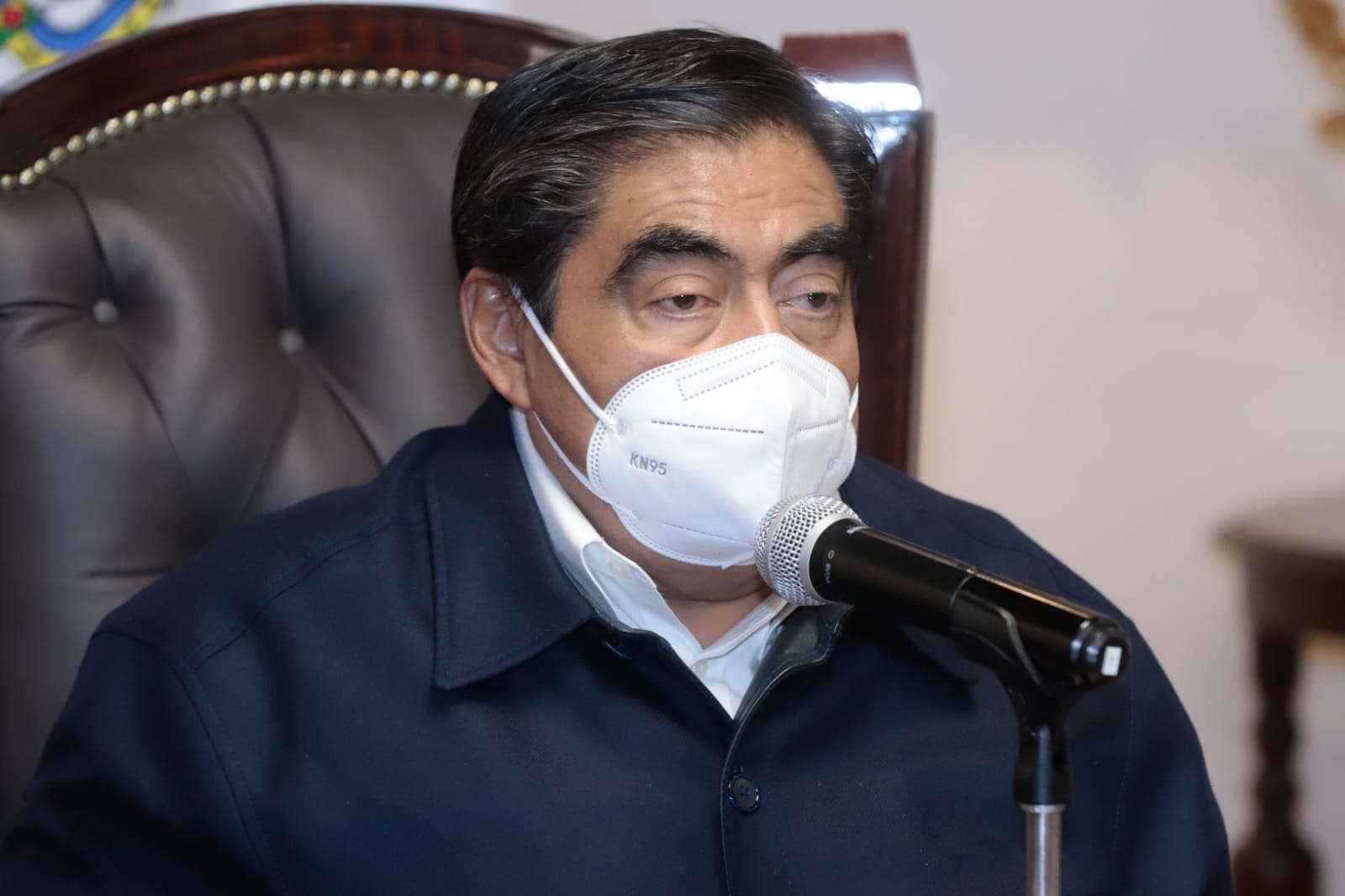 Pide Barbosa a ayuntamientos asuman diálogo político para plebiscitos extraordinarios  
