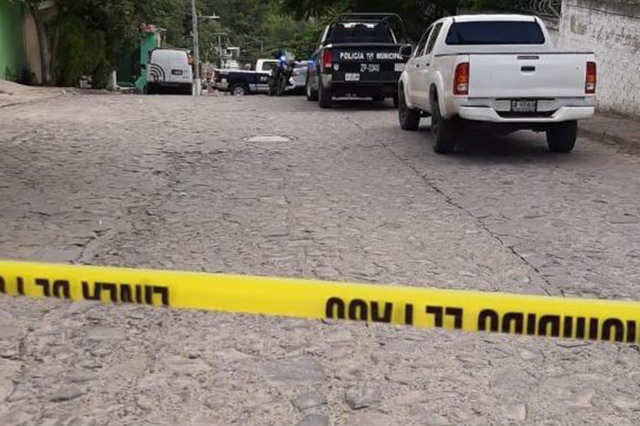 Un muerto y dos heridos tras disparos en Tepexi de Rodríguez