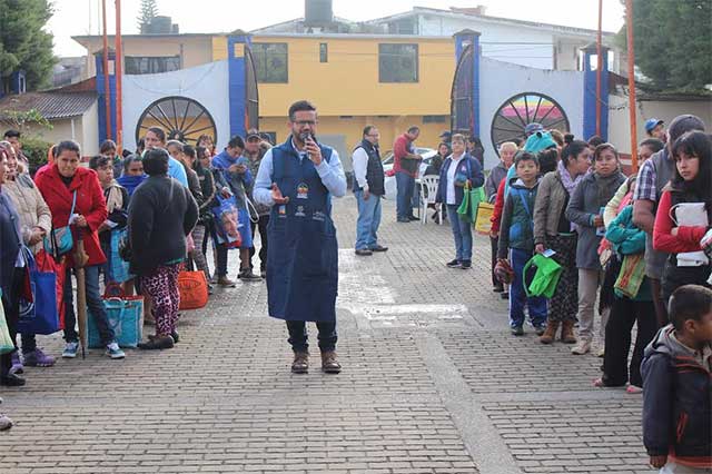 Entregan 700 apoyos del programa ANEF a familias de Xicotepec