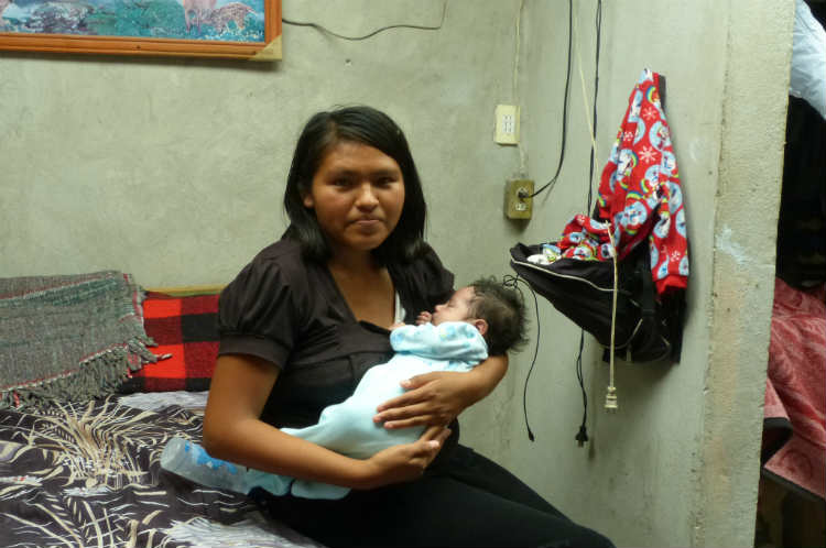 Sobreviviente de parto en Hospital de Tehuacán denuncia negligencia médica