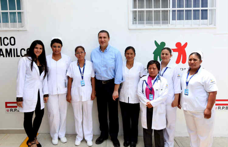 Inaugura RMV dos centros de salud en Acajete y anuncia CESSA