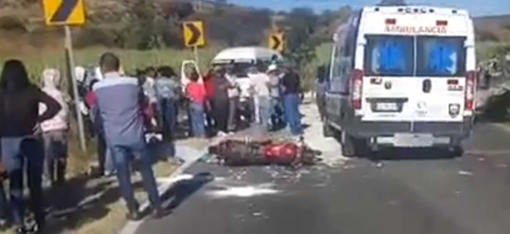 Mujer fallece y su familia queda herida por camión en Izúcar