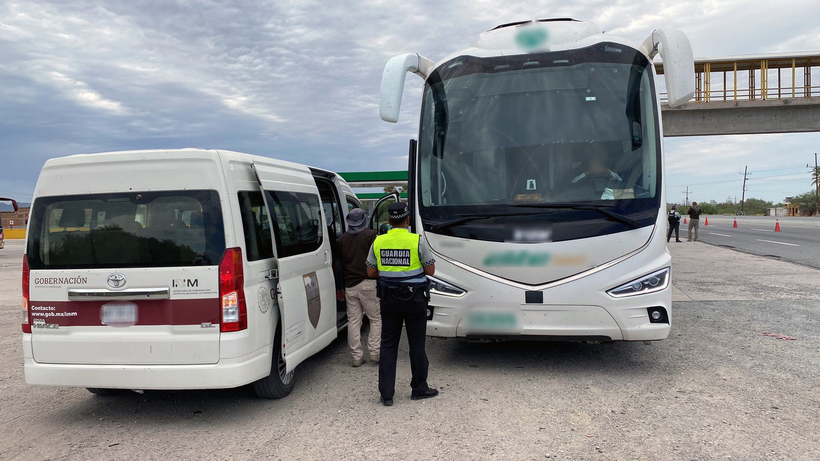 Guardia Nacional e INM encuentran 62 personas migrantes