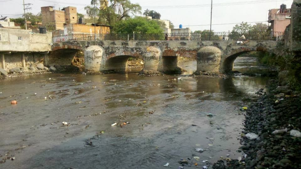 Piden no tirar basura al río Nexapan para evitar inundaciones