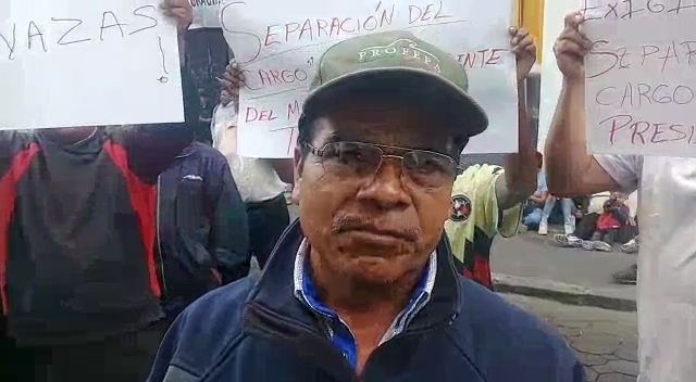 Edil de Teopatlán presentó obras fantasma, exigen su destitución