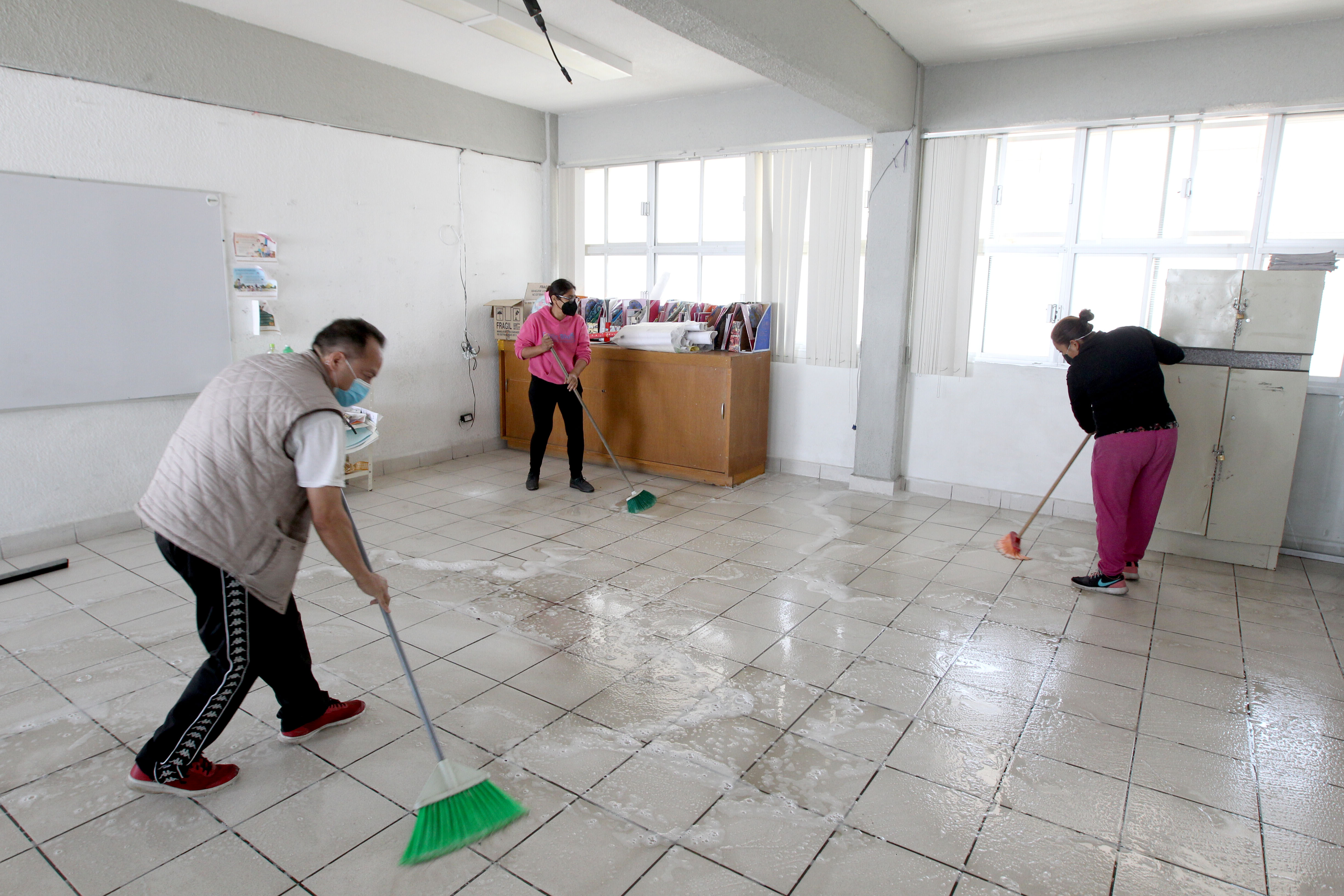 Realizan jornadas de limpieza en escuelas | Municipios Puebla