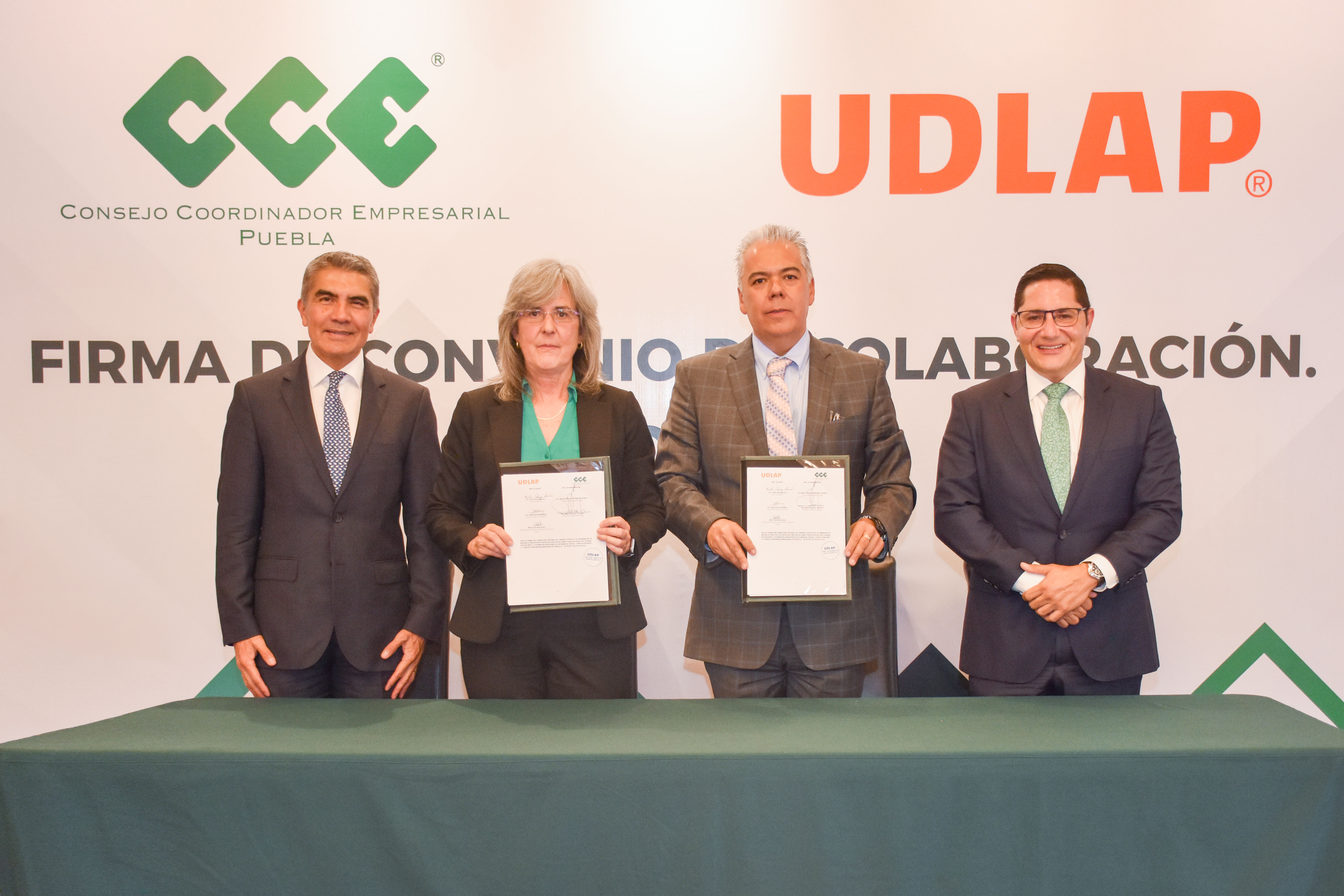 CCE Puebla y Udlap se unen para la formación profesional de estudiantes