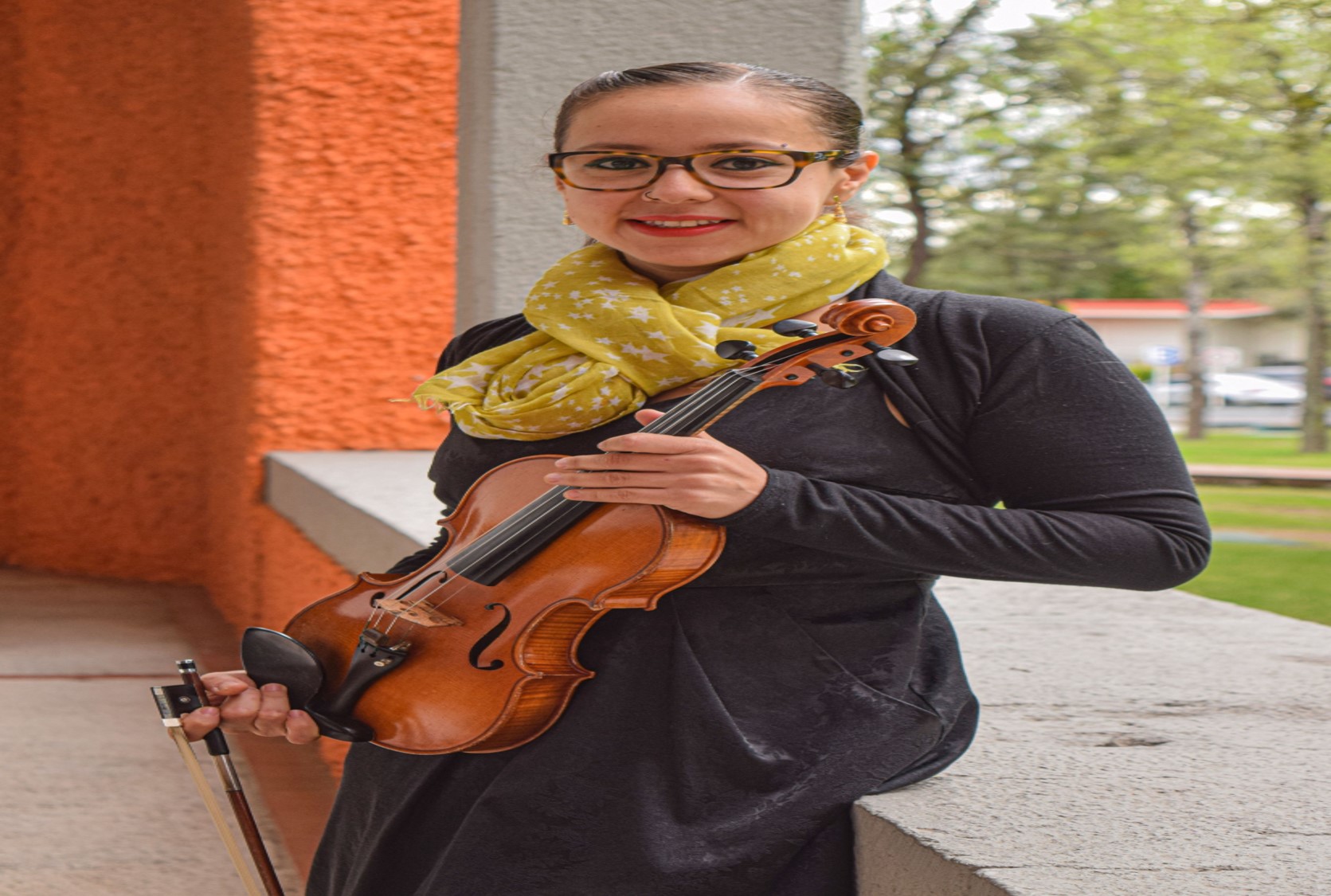 Destacan académica y egresada de Música de la UDLAP