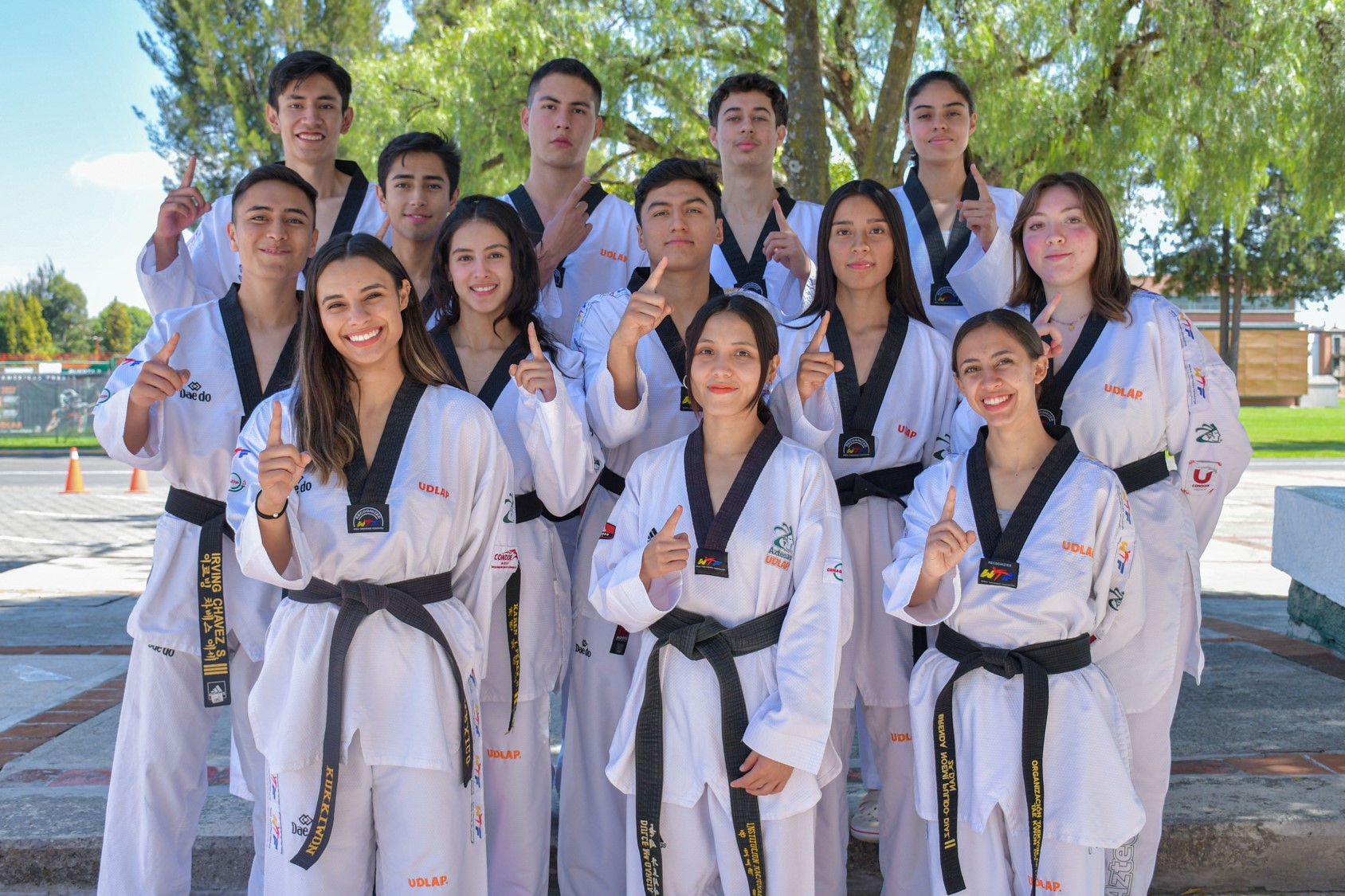 Dura misión para los Aztecas de taekwondo