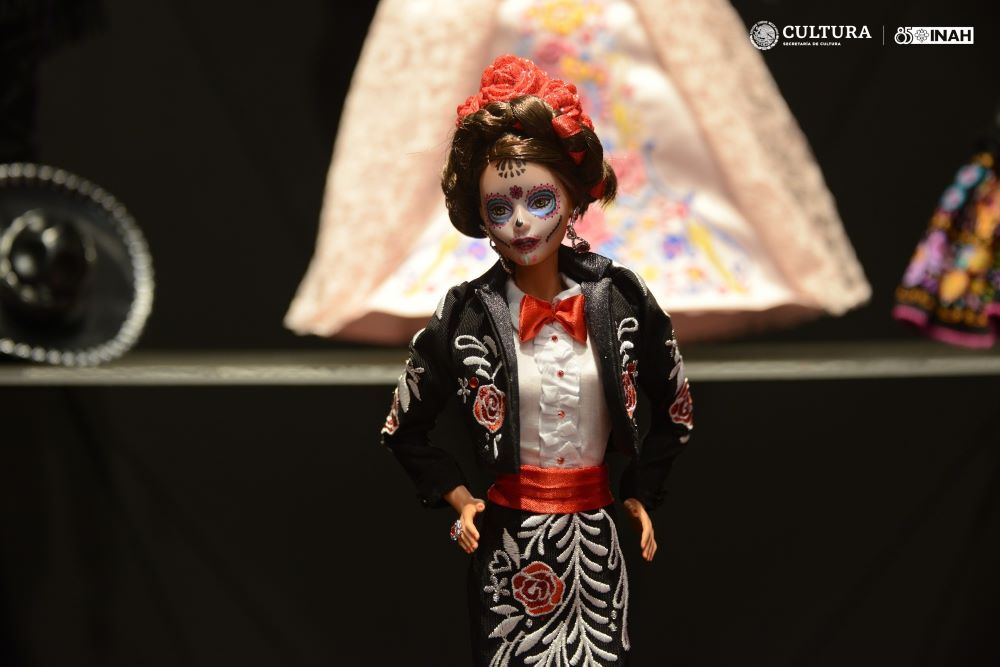 Con Barbies, el Museo Casa de Carranza acerca al público a la historia de México