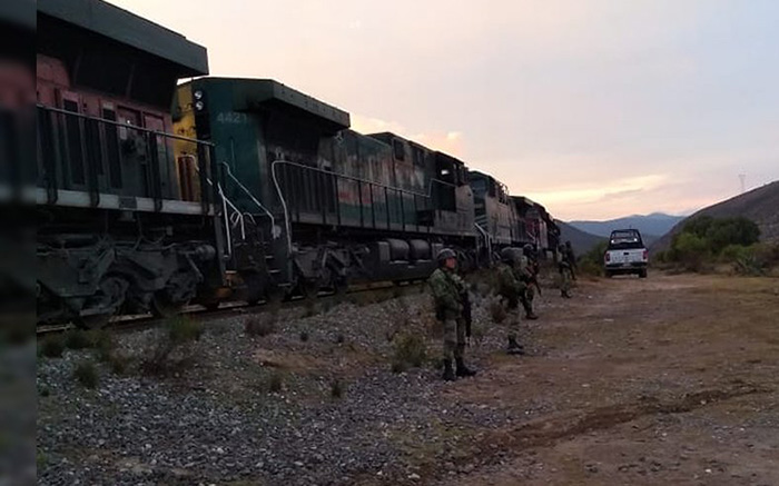 Guardia Nacional impide saqueo a tren en Cañada Morelos