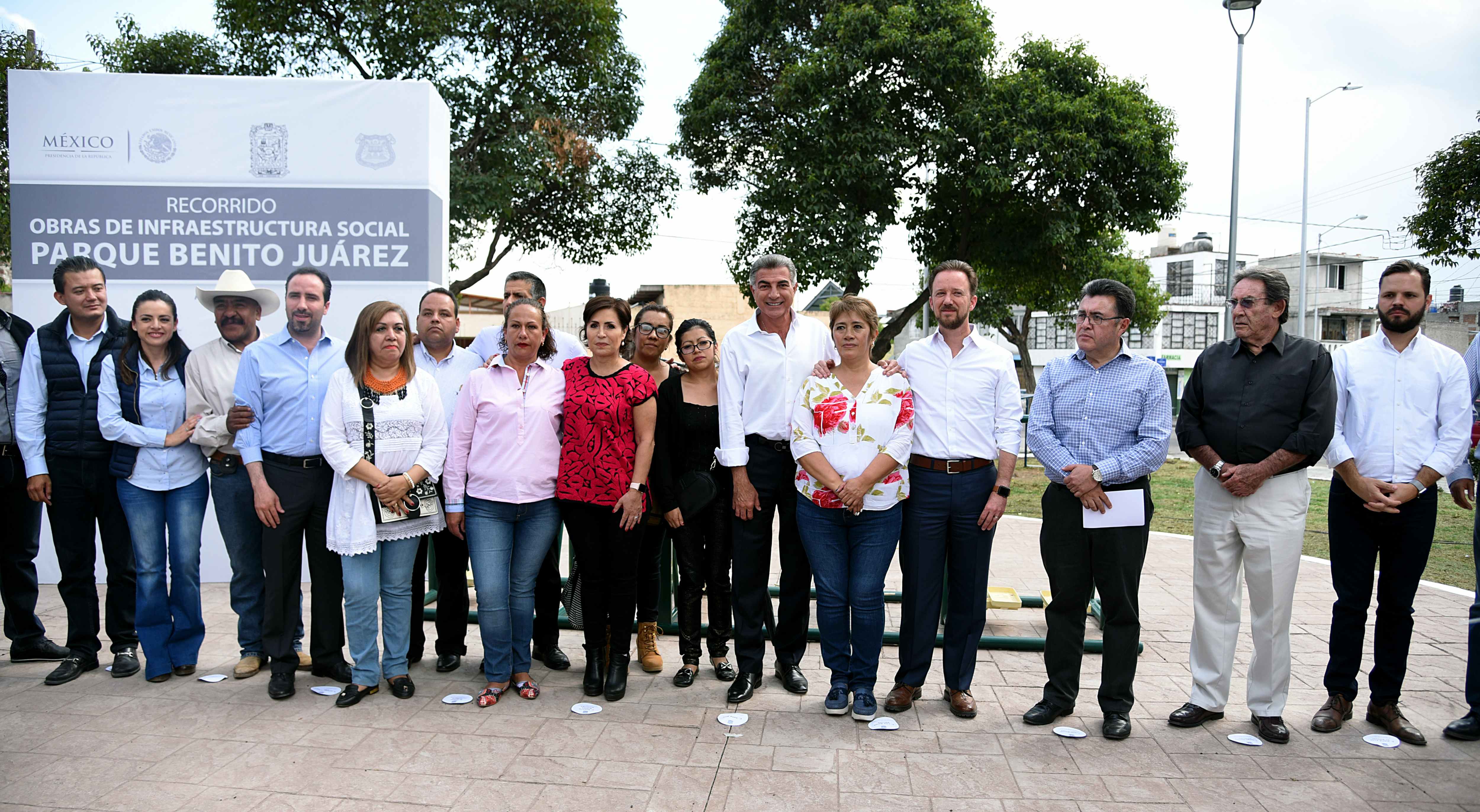 Autoridades recorren parque en junta auxiliar de Puebla
