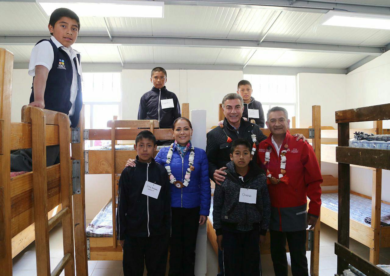  Gali inaugura mejoras en Casa del Niño Indígena en Zacapoaxtla