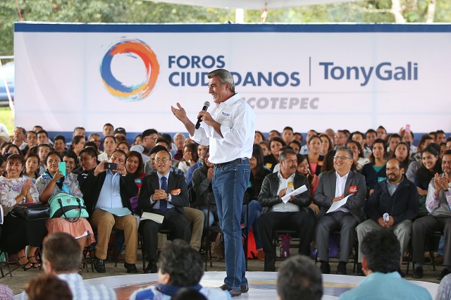 Gali reúne 300 propuestas durante Foro Ciudadano de Xicotepec