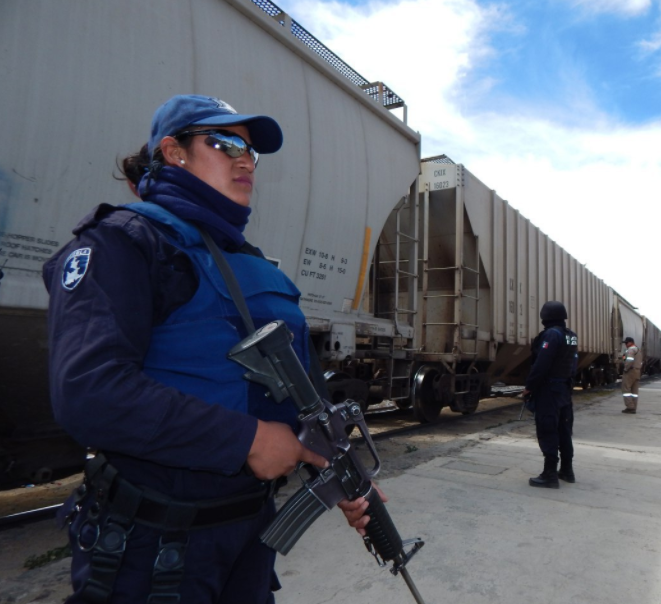 Roban 1.5 toneladas de cemento a tren en Palmar de Bravo