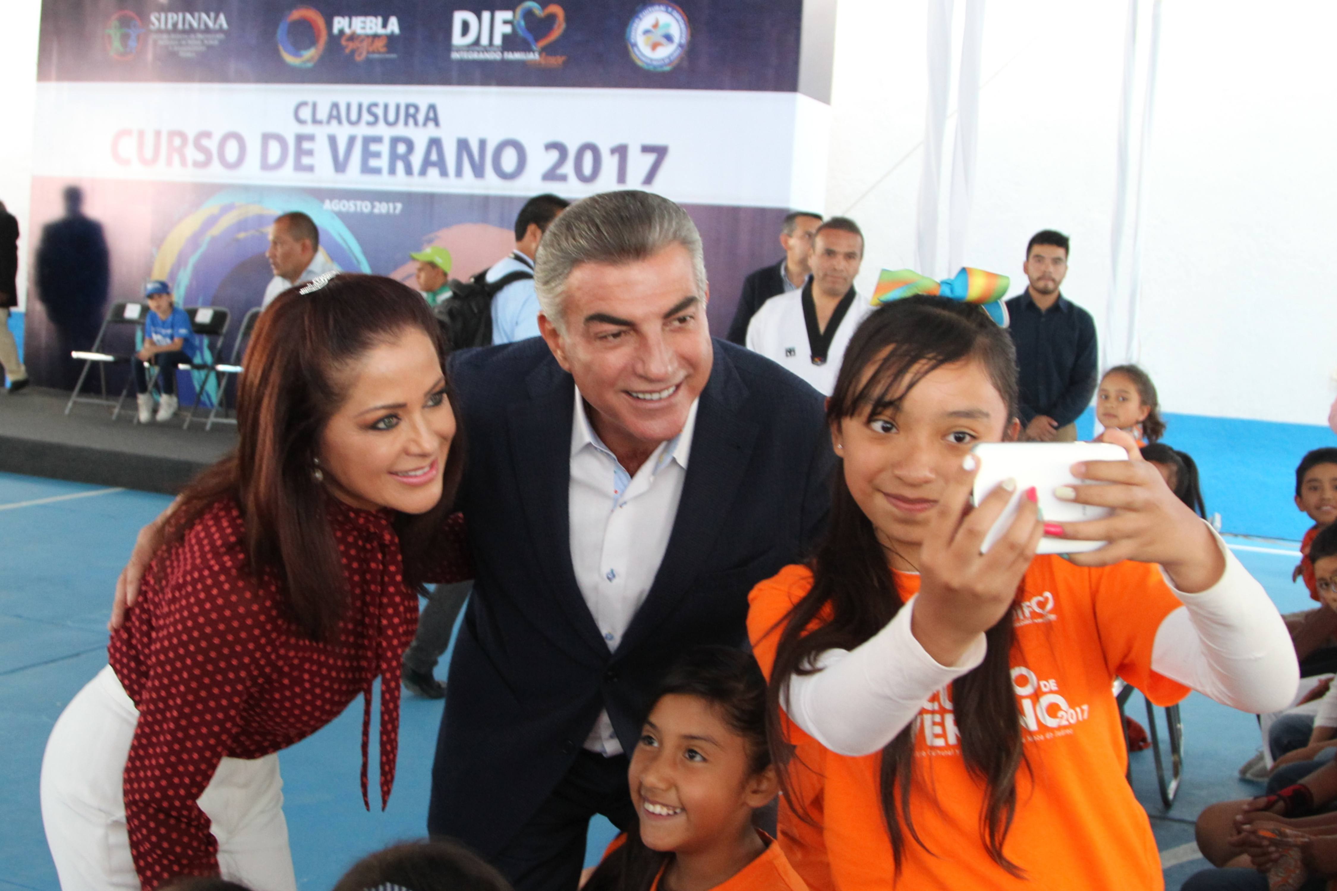 Dinorah López y Gali, comprometidos con la niñez poblana