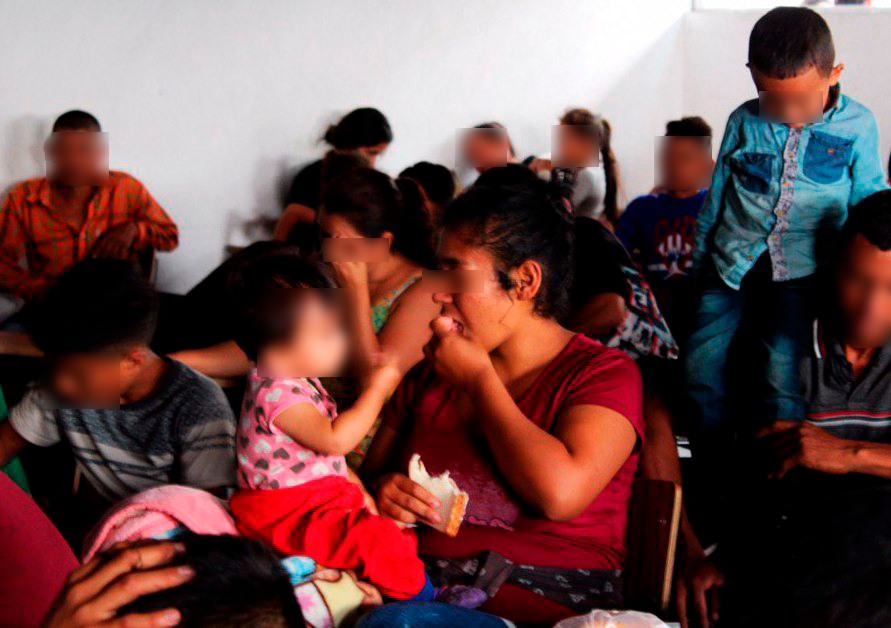 Rescatan a 170 migrantes en Puebla