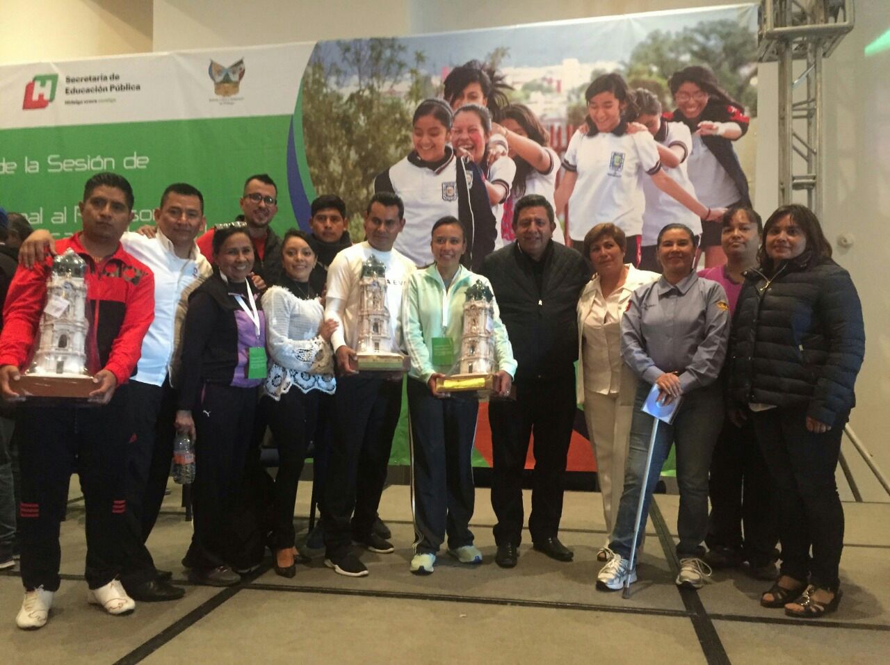 Docentes poblanos de Educación Física ganan concurso nacional