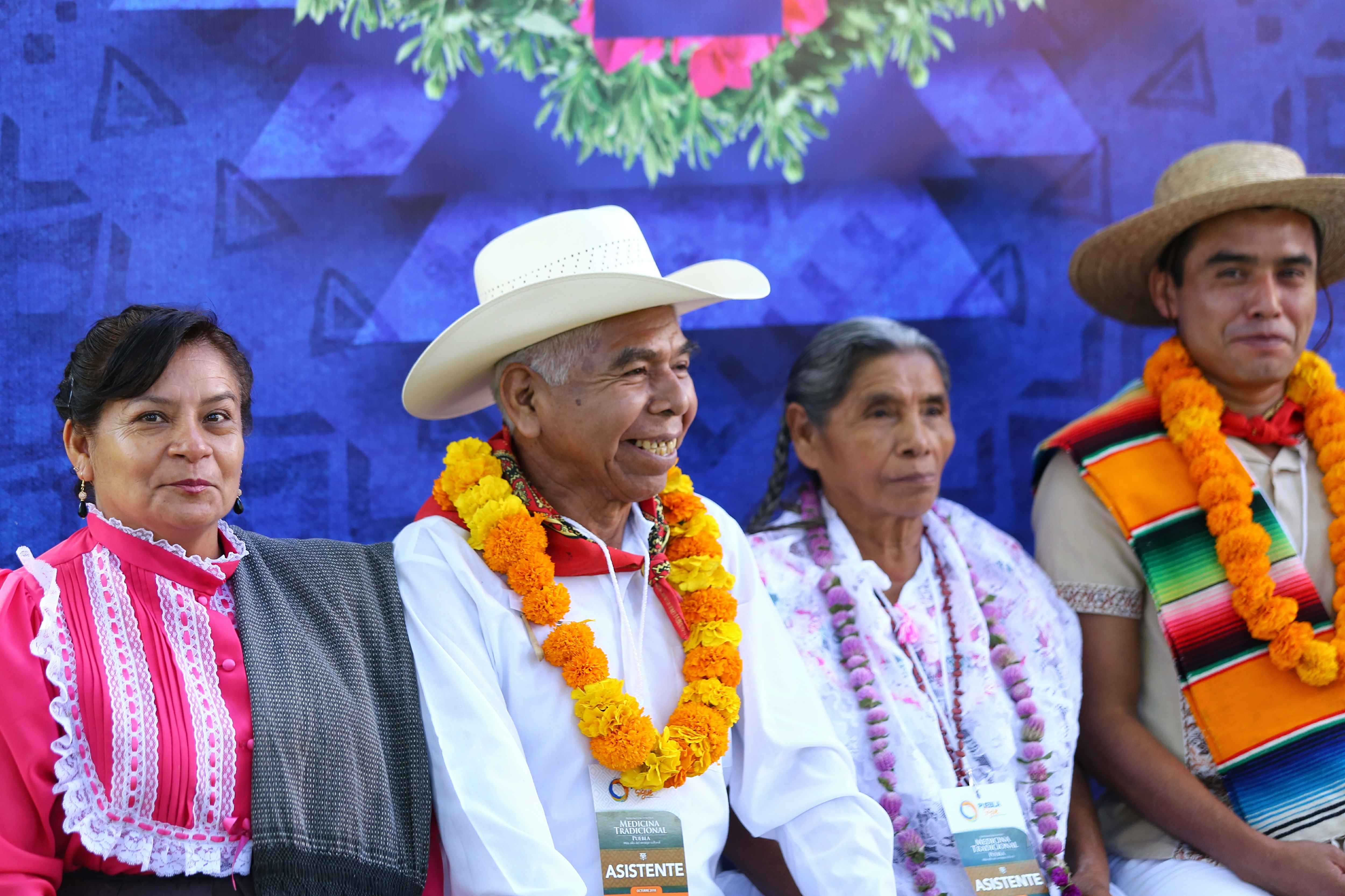 Encabeza Gali Encuentro de Medicina Tradicional en Puebla