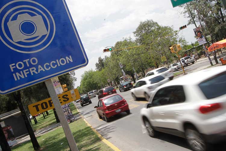 Fotomultas serán concesionadas a Interpruf por 21.4 mdp