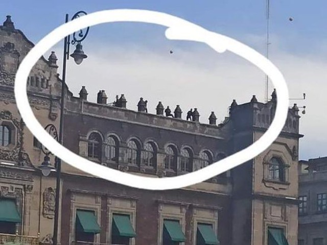 Gobierno desmiente presencia de francotiradores en Palacio Nacional durante el 8M