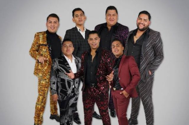 Grupo Firme se aleja de los narcocorridos con su disco “Evolución”