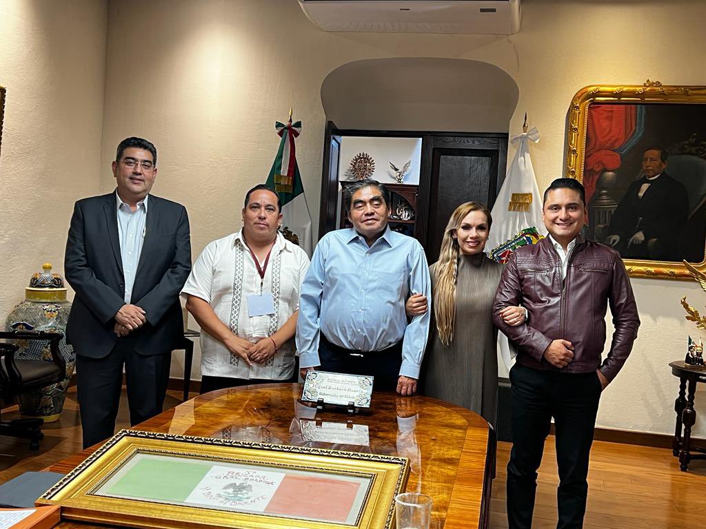 Diputados de Morena dejaron claro que no son grupo anti-Barbosa: gobernador