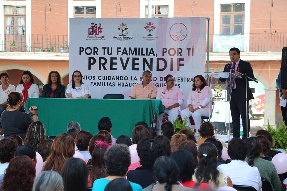 Otorgan seguros contra cáncer de mama en Huauchinango