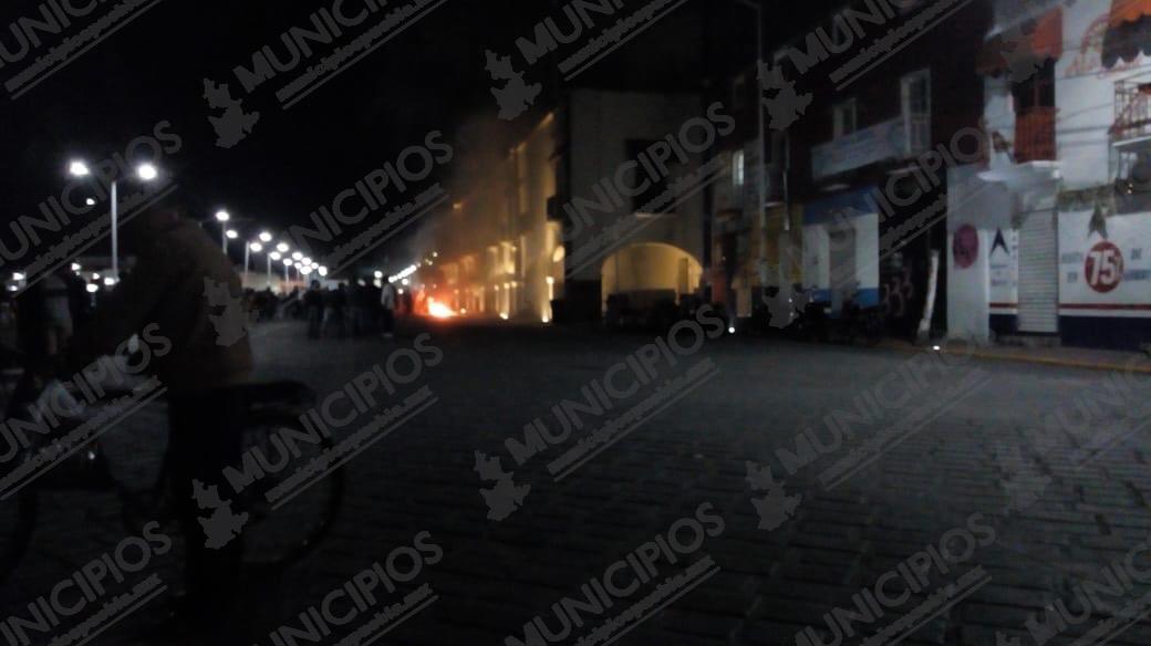 VIDEO Ejército entra a Huejotzingo; exigen renuncia de la edila Alvarado