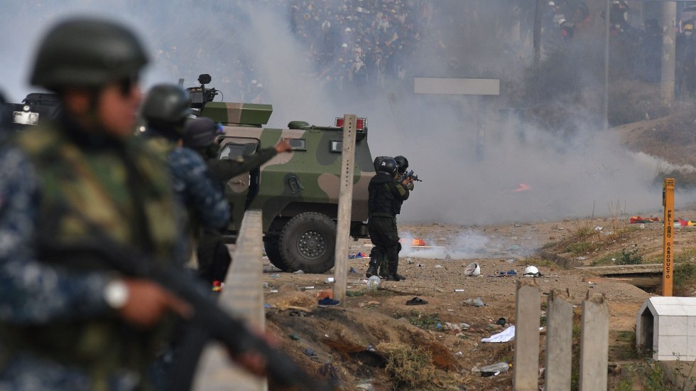 Van 9 muertos por choques entre policía y ciudadanos en Bolivia