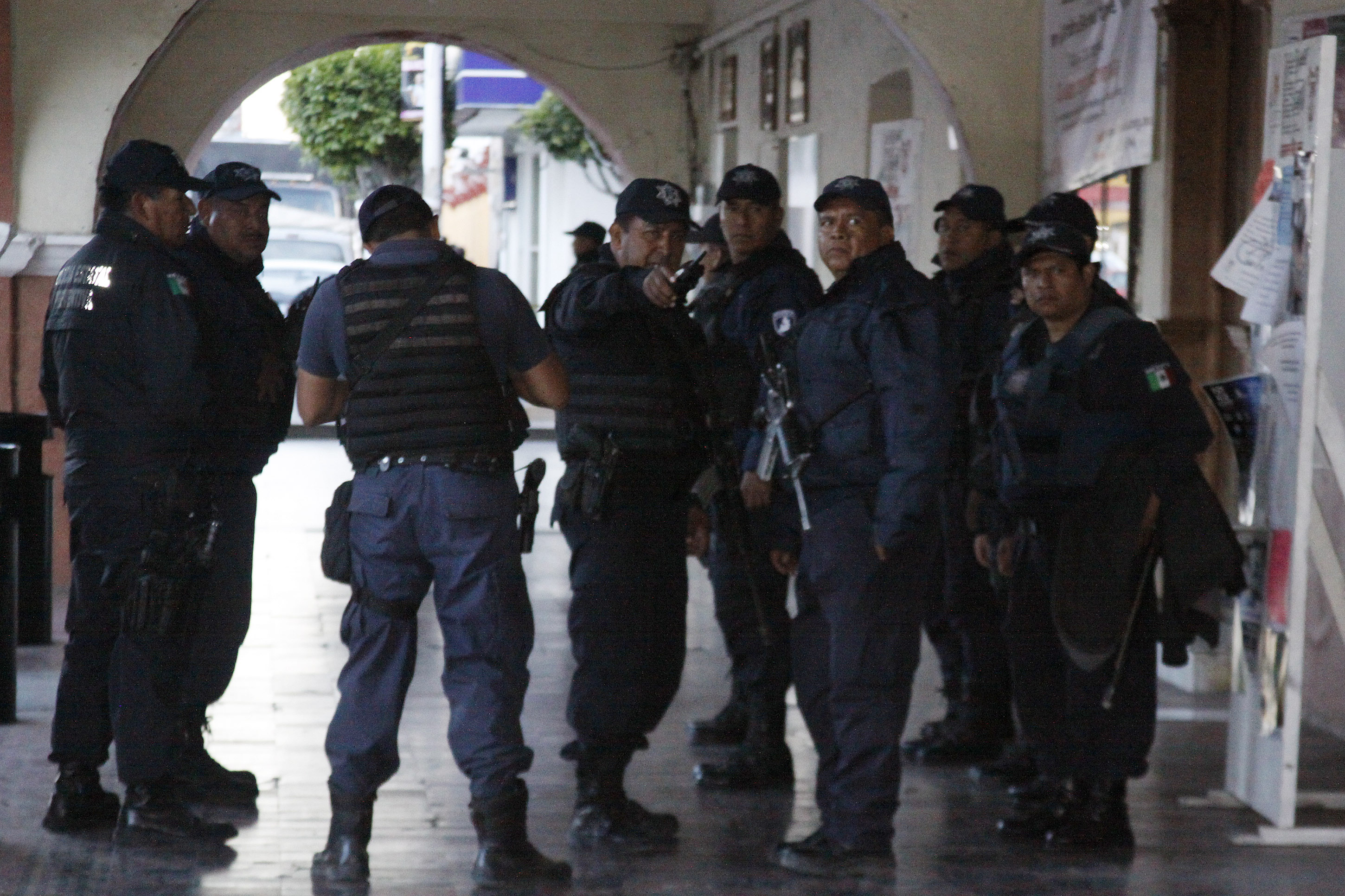 Trasladan a Tepexi a 3 presos recapturados en Huejotzingo