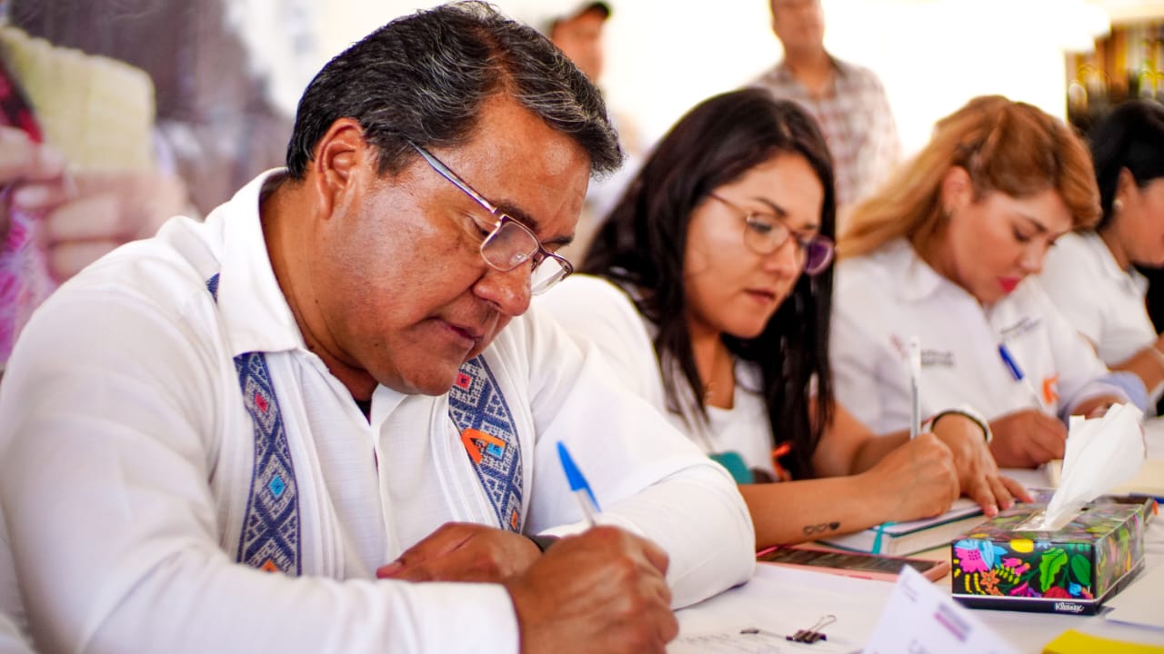 Bienvenida María Luisa Albores a contienda por gubernatura de Puebla: Julio Huerta 