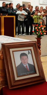 Edil promete aclarar muerte en funeral de priísta en Chignahuapan