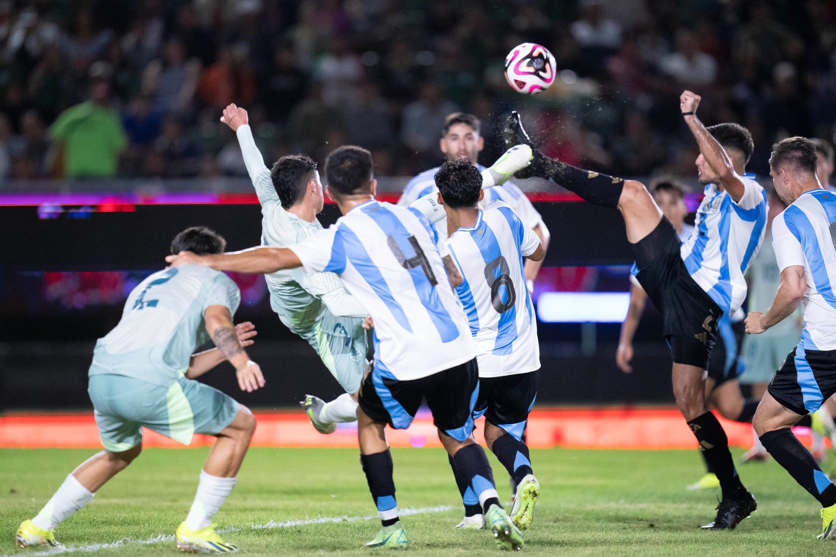 México vs Argentina, este lunes en el Cuauhtémoc