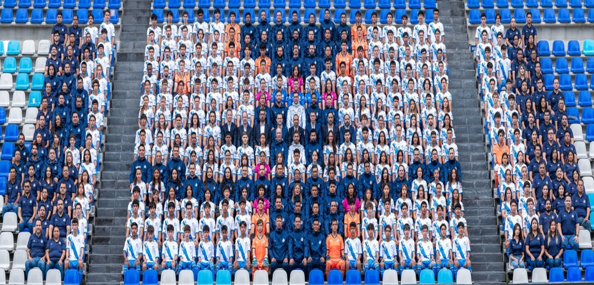 Estructura del Puebla se toma la foto oficial