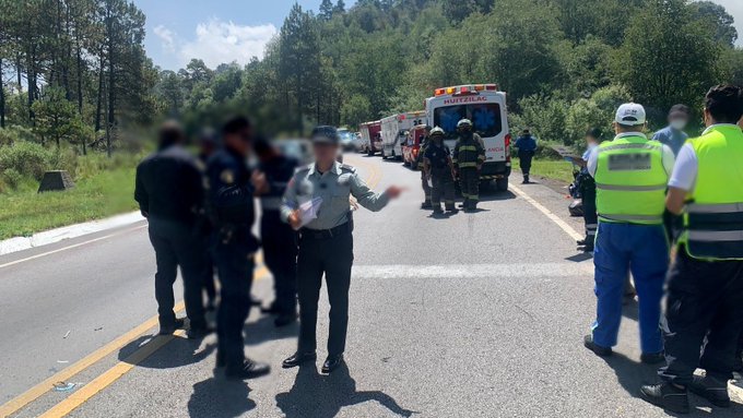 Dos motociclistas se matan al estrellarse contra auto en la México-Cuernavaca 